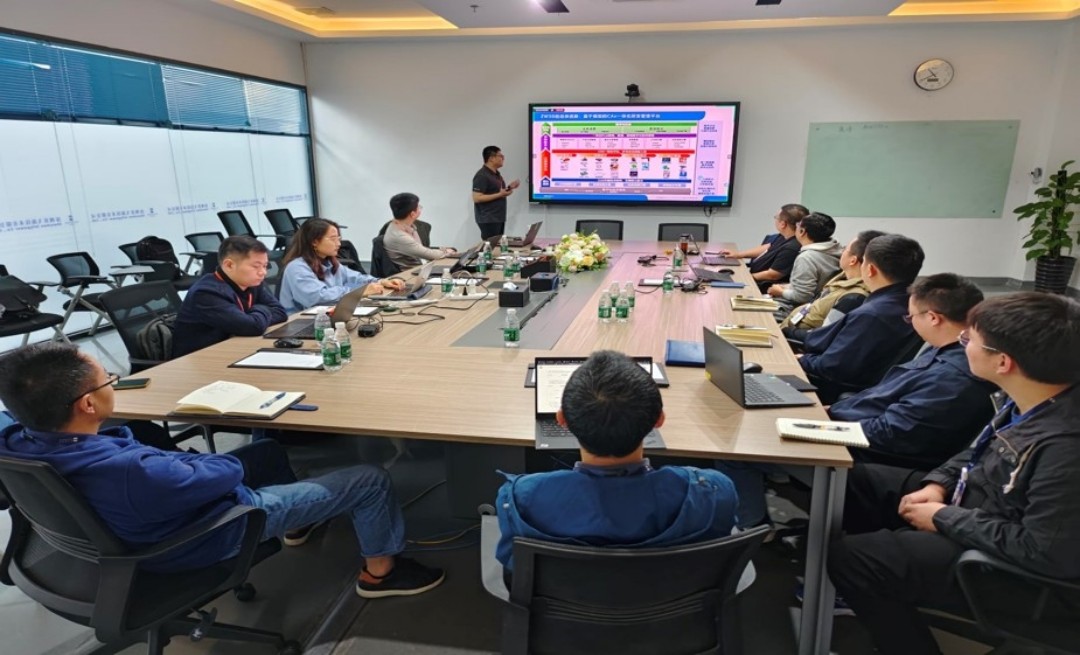 英飞源与尊龙凯时人生就是搏团队开展技术交流与培训现场